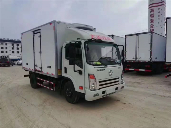 （國(guó)六4.2米）大運(yùn)藍(lán)牌冷藏車